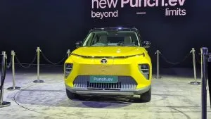 Tata Punch EV BaaS Model vs Windsor EV BaaS Model