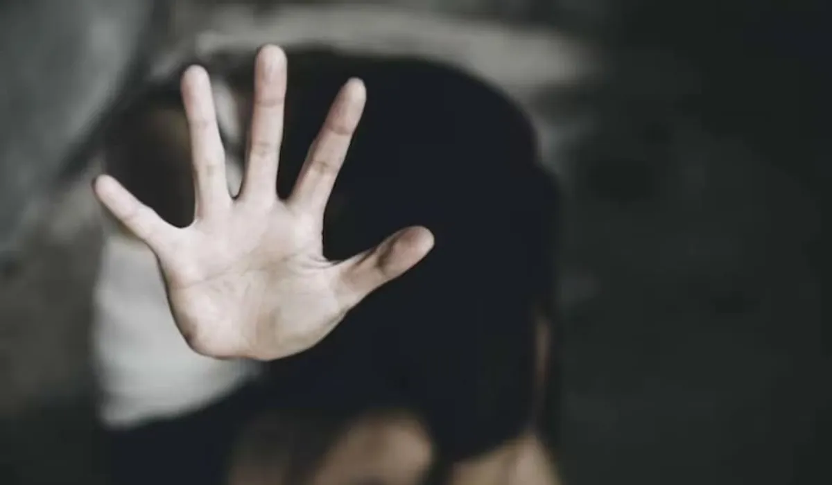 UP Men posted wife obscene photo on Social Media