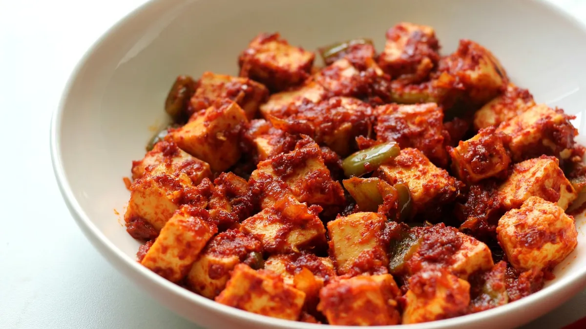 Chilli Garlic Paneer Tawa Fry Recipe