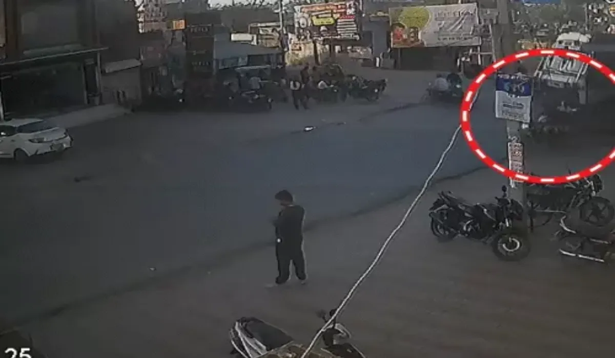 Etah Accident News