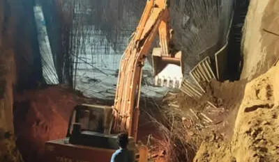 Gurugram Wall Collapsed