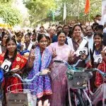 CM Rekha Gupta Cycle Distribution