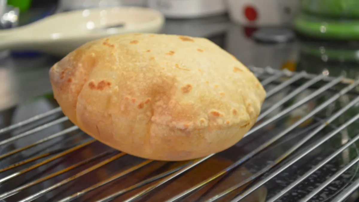 How To Make Roti On Induction Stove: LPG खत्म होने की टेंशन छोड़िए ...