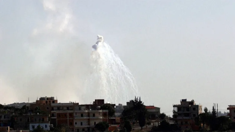 Israel Attacking Lebanon Phosphorus Munitions