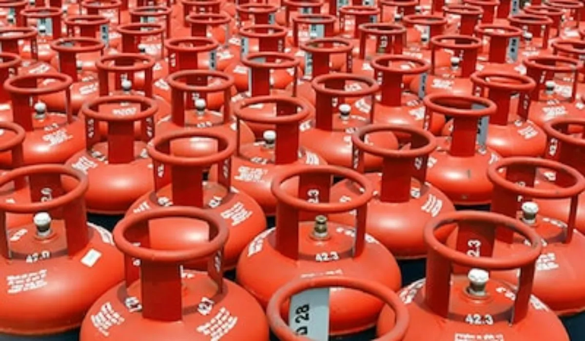 LPG Crisis In Lukcnow