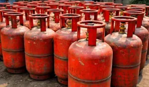 LPG shortage in Odisha Hotels