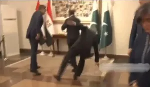 Pakistan Deputy PM fall video