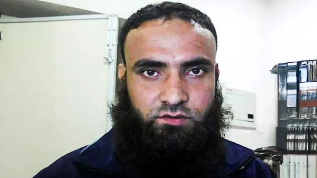 Shabbir Ahmed Lone Terror Plot In Delhi: छत्तरपुर, कालकाजी, लोटस टेंपल ...