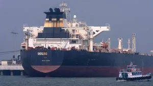 जंग के बीच होर्मुज से भारतीय झंडा लहराते हुए 92,700 मीट्रिक टन LPG ला रहे है 2 जहाज, जानें कब पहुंचेगे भारत