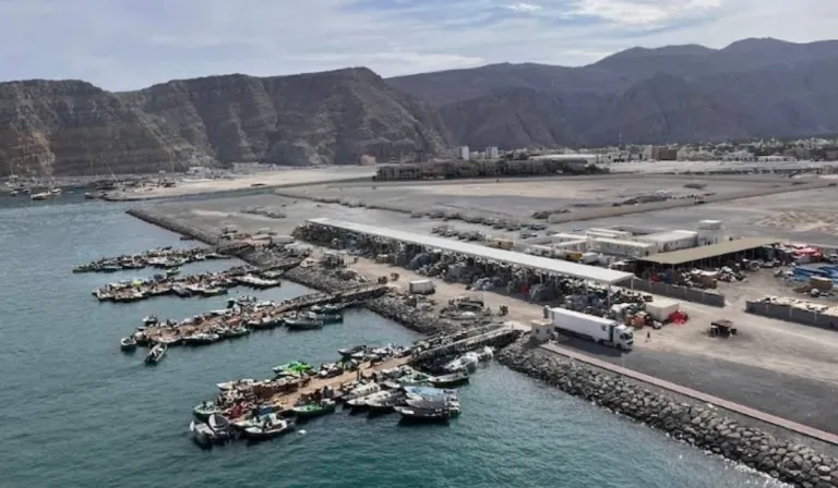 America ने ईरानी मिसाइल साइट पर किया धमाकेदार हमला; गिराए 2200 किलो के बंकर बस्टर बम