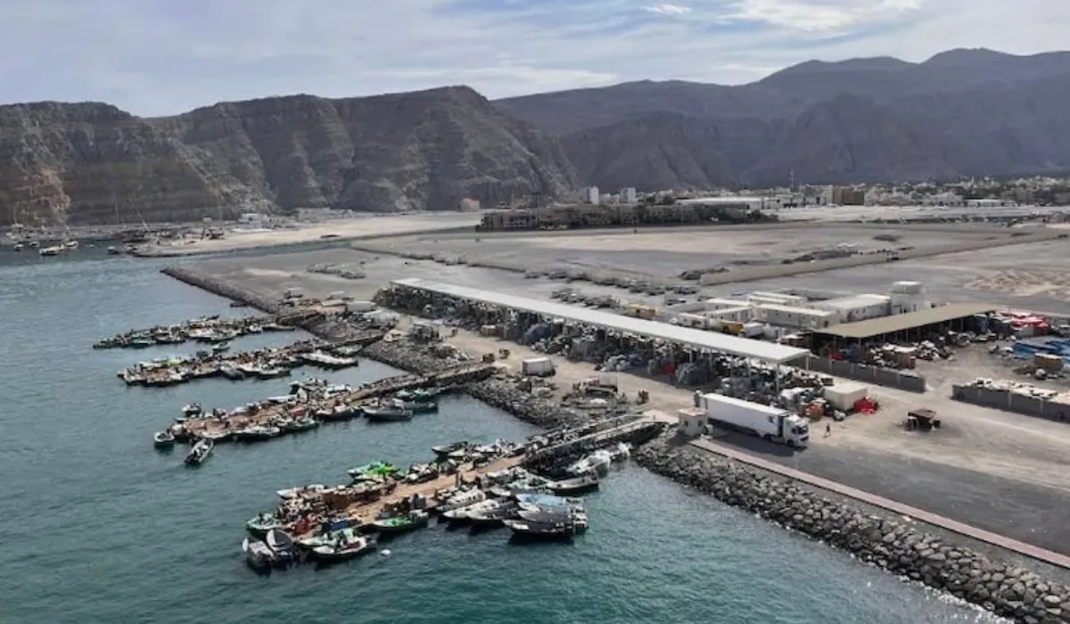 America ने ईरानी मिसाइल साइट पर किया धमाकेदार हमला; गिराए 2200 किलो के बंकर बस्टर बम