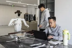 US warns China robots