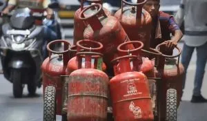 LPG Gas Shortage in India (image: social media)