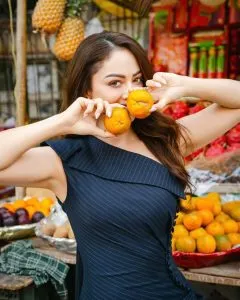 Sandeepa Dhar Market Scene