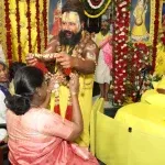 President Murmu with Premanand Maharaj