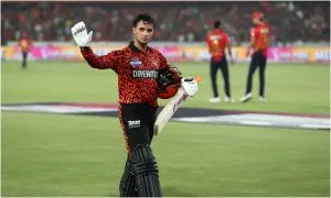 Abhishek Sharma ने बनाया नया रिकॉर्ड, चेन्नई सुपर किंग्स के खिलाफ तूफानी पारी देख फैंस हुए हैरान