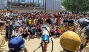 Faridabad to Noida labour protest