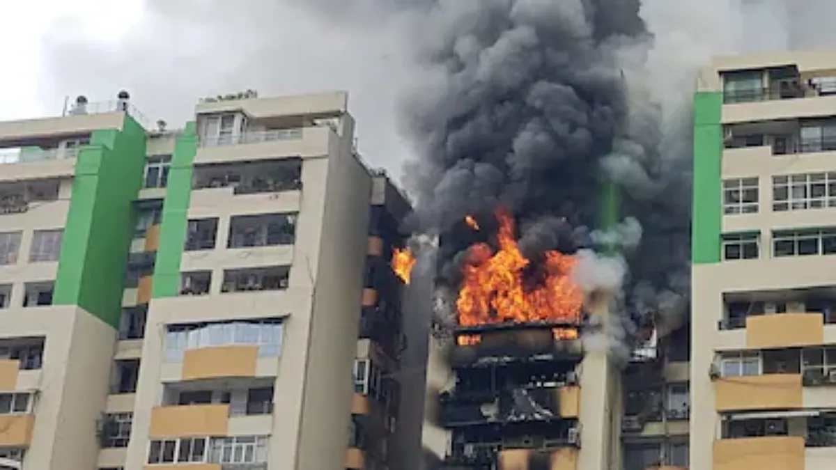 Ghaziabad Flat Fire News