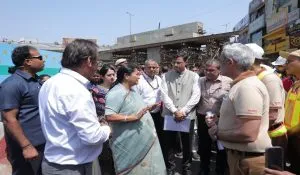 CM Rekha Gupta Reviews DMRC and PWD Projects