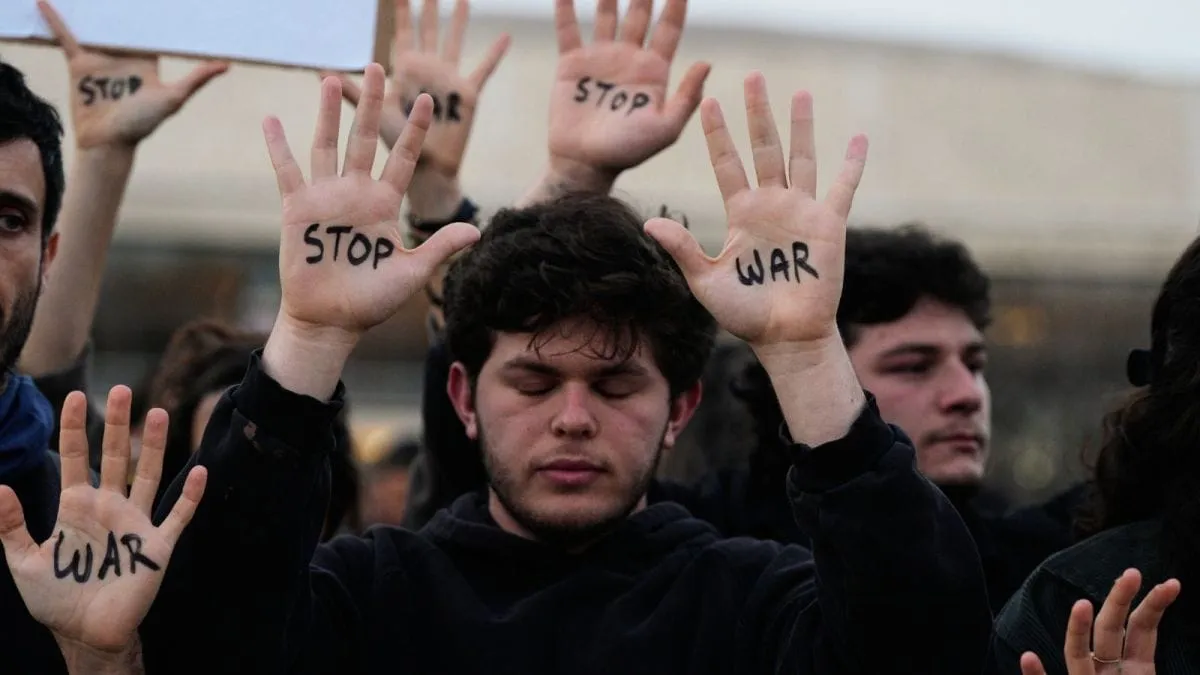 Tehran Rejects Trumps Hormuz Deadline