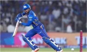 Tilak Varma ने IPL 2026 में बनाया रिकॉर्ड, इतिहास में क्रिकेटर का नाम हुआ दर्ज