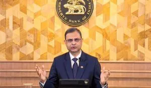 RBI Governor Issued Alert For India