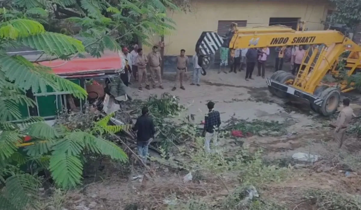 Etah Accident News