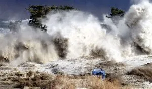 Tsunami Alert in Japan