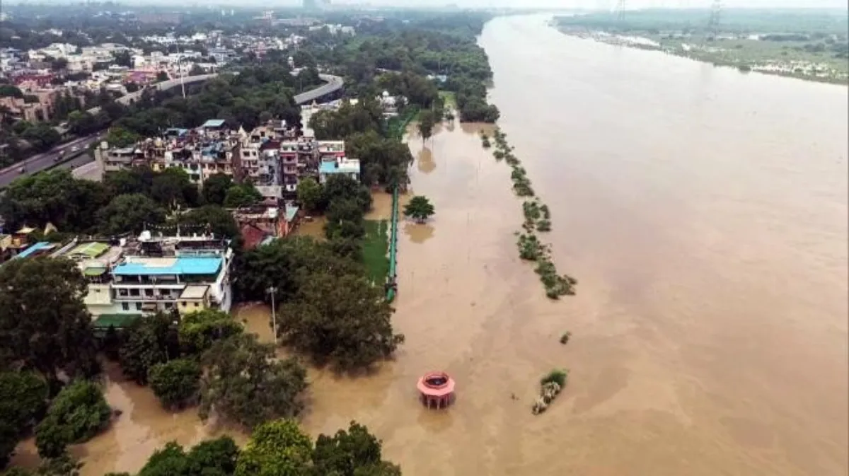 Yamuna Flood Wall