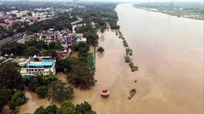 Yamuna Flood Wall