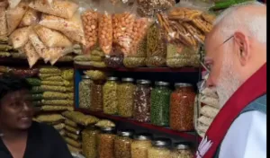 PM at Jhalmuri Shop in West Bengal