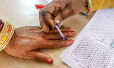 Satheesan urges Election Commission