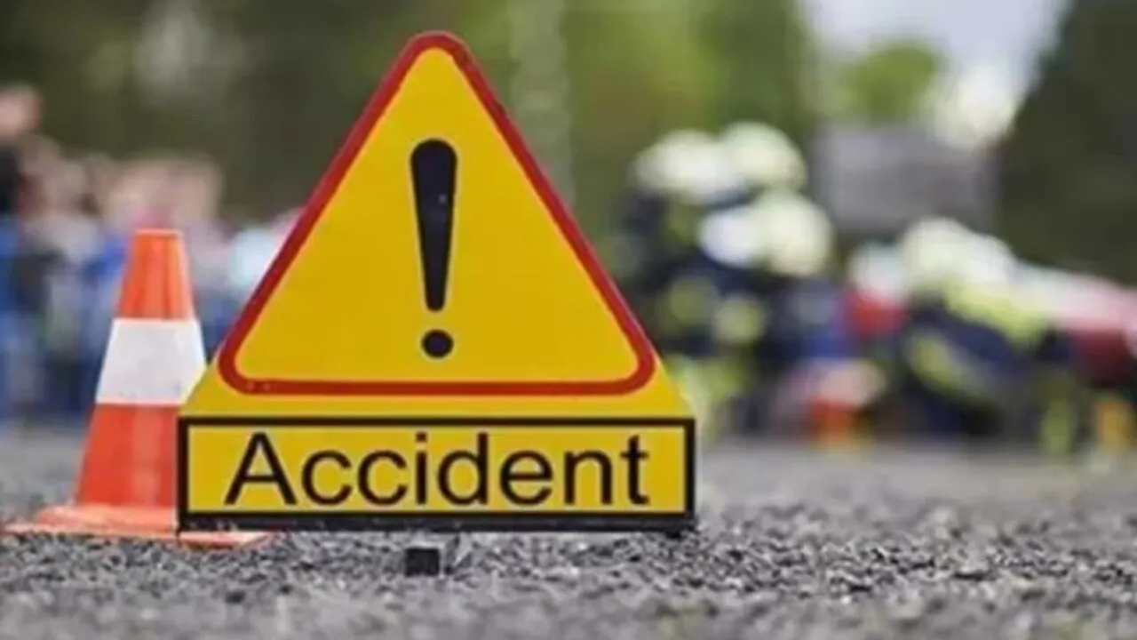 Kaushambi Road Accident