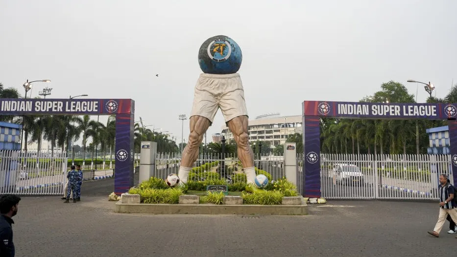 Salt Lake Stadium Statue Demolished (source: S-M)