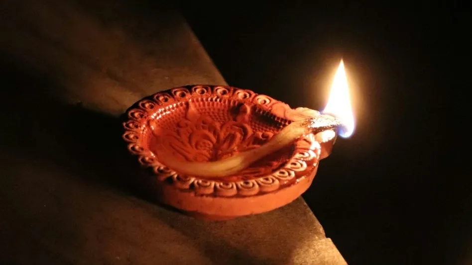 Deepak Jalane Ke Niyam