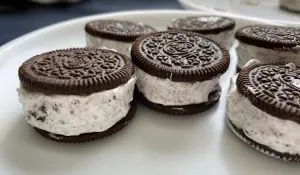 Oreo Sandwich Recipe in Hindi