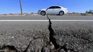 Earthquakes Kyon Aata Hai
