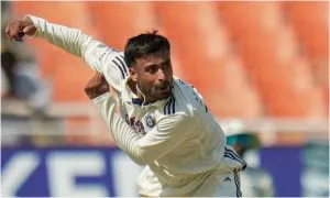 Manav Suthar ने टेस्ट डेब्यू में मचाया धमाल, जानें कितने पैसे कमाता है ये युवा स्पिनर?