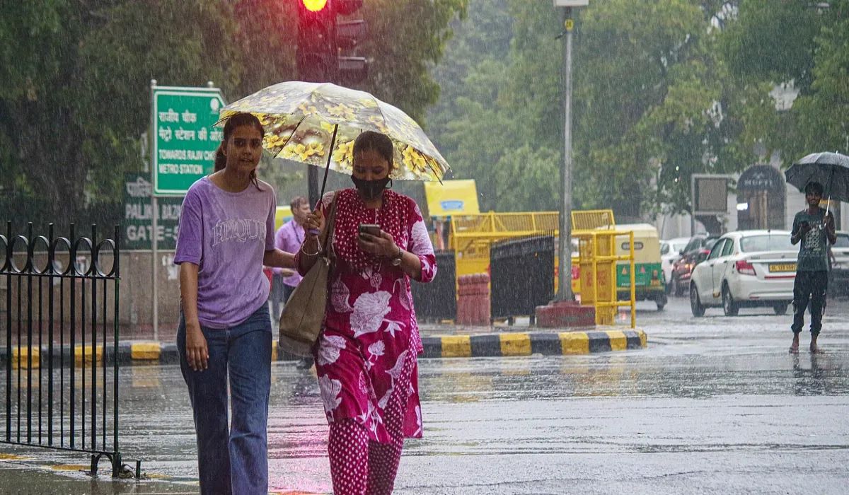 Delhi में थोड़ी देर बाद तेज बारिश के आसार! IMD ने जारी किया येलो अलर्ट