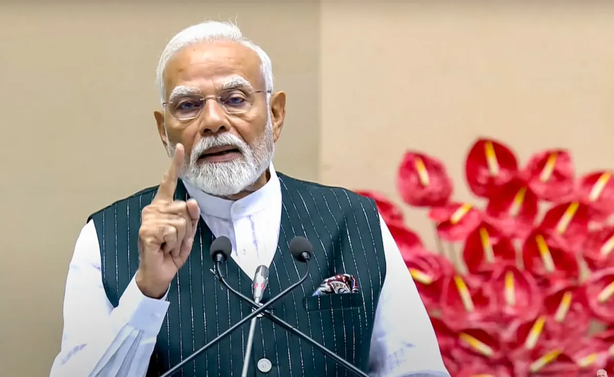 PM Modi Delhi Airport NEET Students