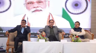 Gujarat : गुजरात बना विकास का अग्रदूत, नई औद्योगिक नीति से भविष्य को नई दिशा