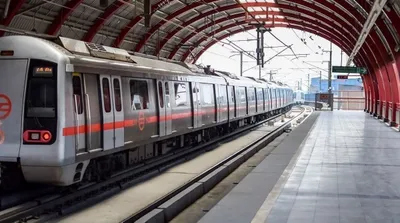 Delhi Metro : दिल्ली मेट्रो की सुरक्षा का मजबूत कवच, छह माह में CISF ने लौटाए 22 लाख से अधिक के सामान