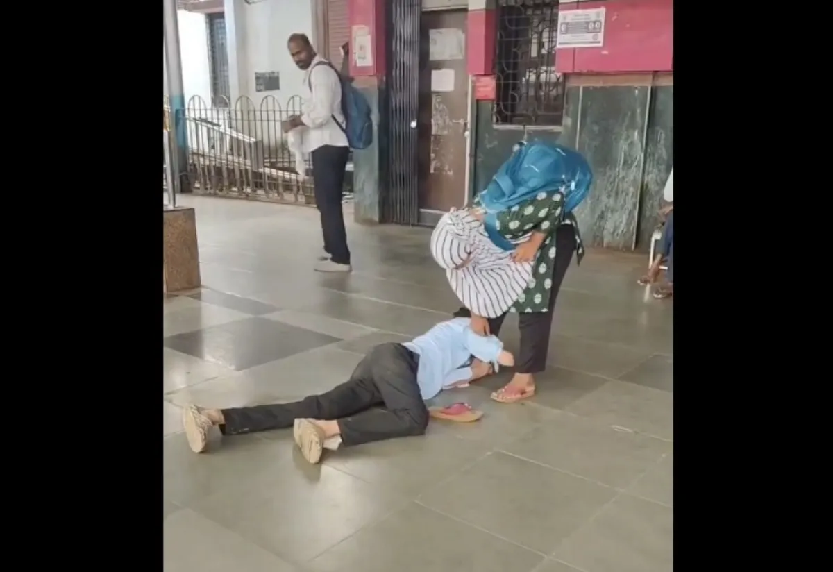 Boyfriend Girlfriend Viral Video Mumbai