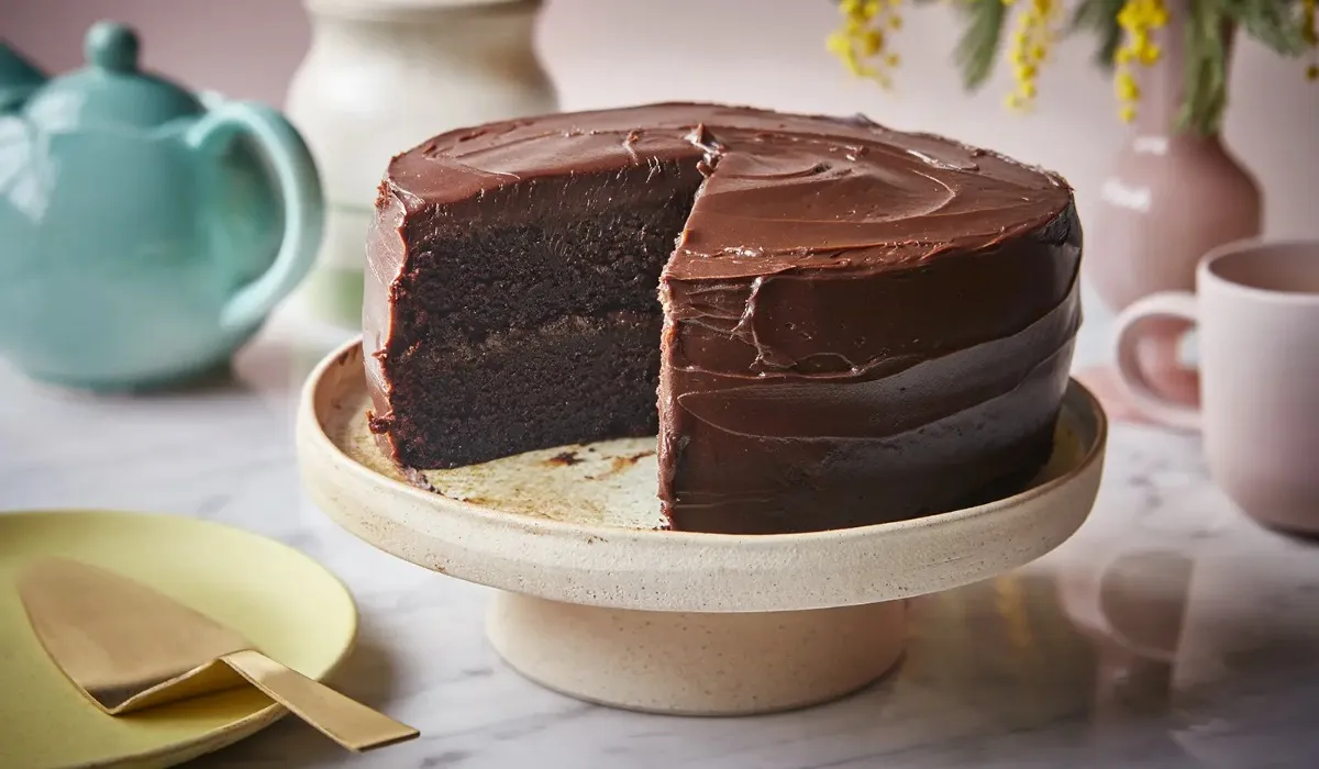 Dark Chocolate Cake Recipe in Hindi