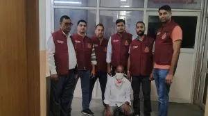 Crime News : लोहे की रॉड से वार, रस्सी से गला घोंटकर की हत्या