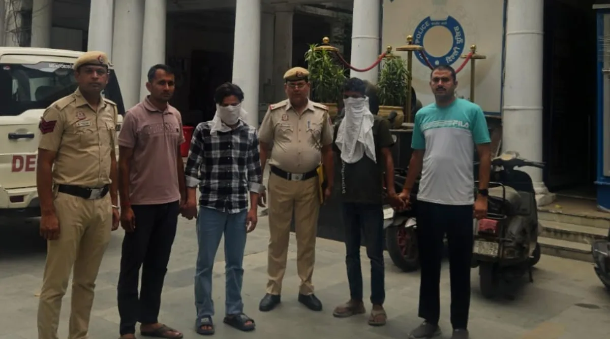 Delhi : पुलिस ने 48 घंटे की घेराबंदी के बाद दो कुख्यात बदमाशों को पकड़ा