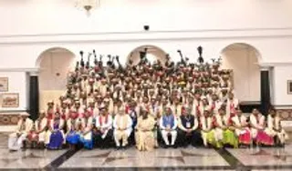 Delegation From Bastar Division Meets President
