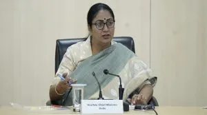Delhi : दिल्ली बनेगी 'ईवी सिटी', अगले 4 साल में लगेंगे 32 हजार चार्जिंग स्टेशन