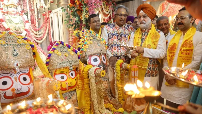Delhi : कमला नगर में 21वीं जगन्नाथ रथयात्रा महोत्सव में शामिल हुए एलजी संधू्