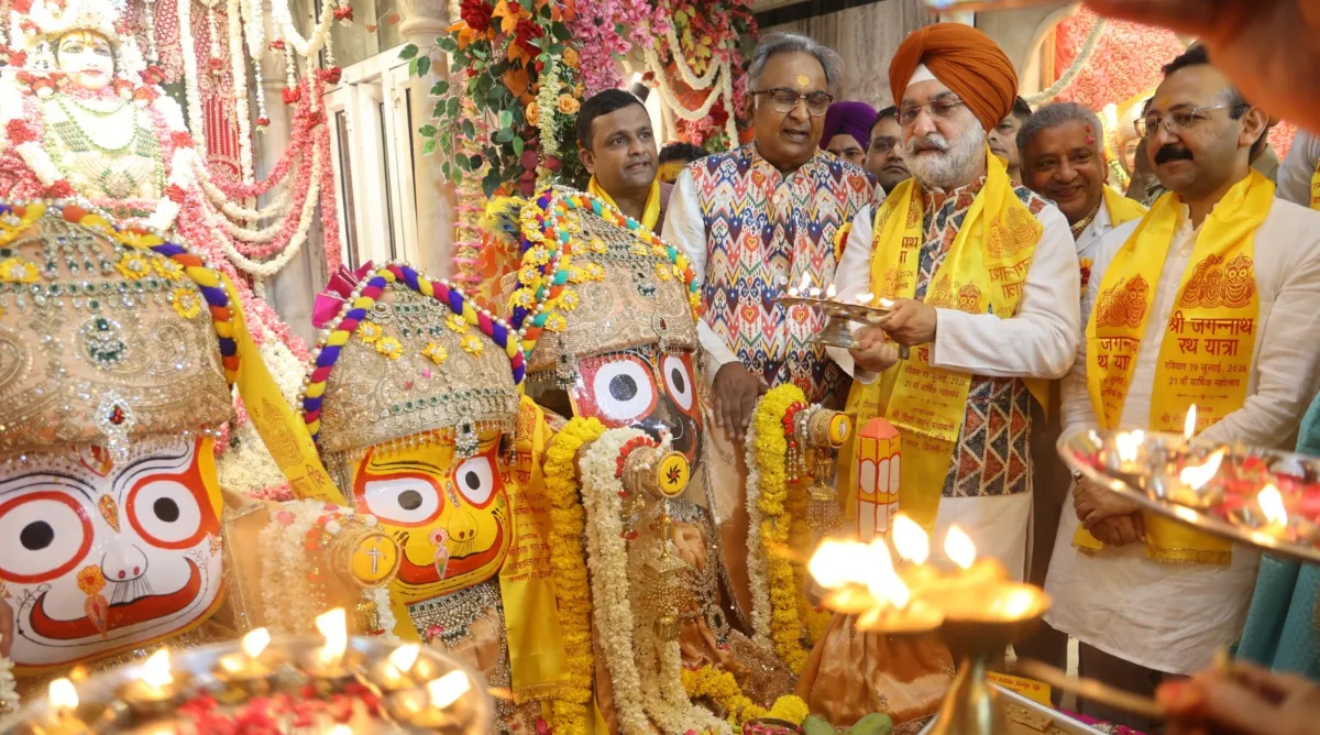 Delhi : कमला नगर में 21वीं जगन्नाथ रथयात्रा महोत्सव में शामिल हुए एलजी संधू्